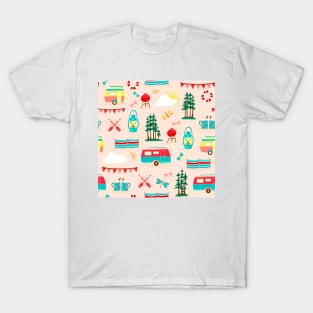 Vintage caravans on a campsite repeat pattern T-Shirt